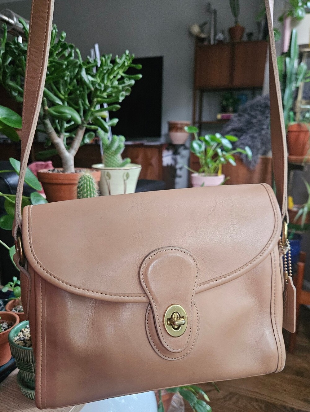 Vintage Coach Devon Leather Bag Style #9908